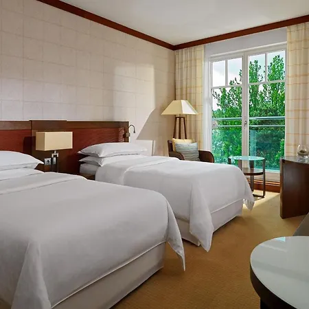 Sheraton Hotel 5*
