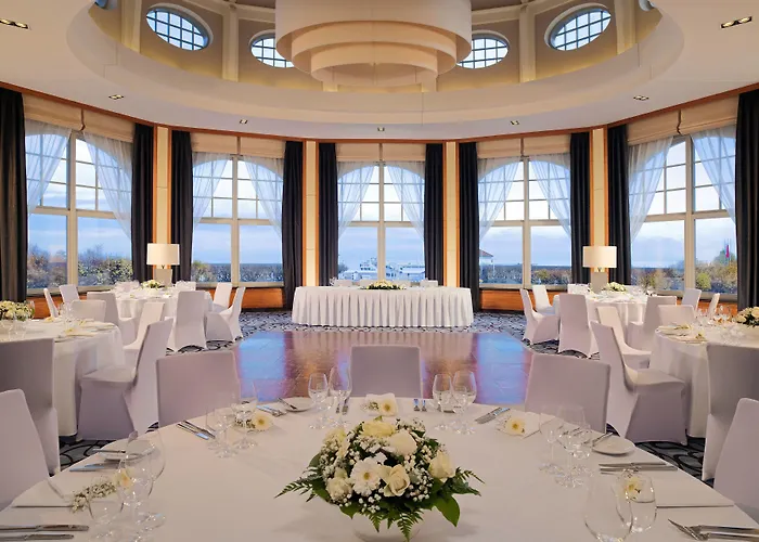 Sheraton Готель