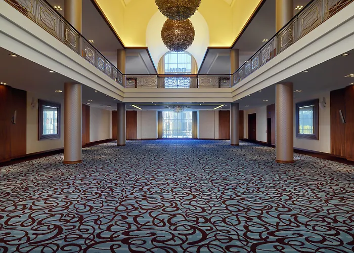 Sheraton Готель